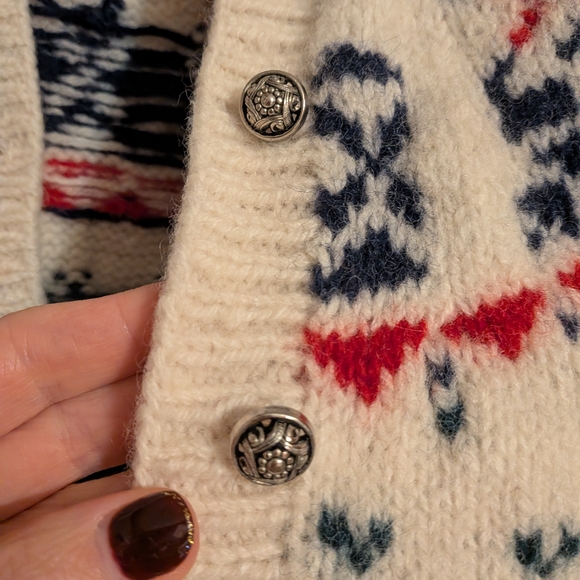 Vintage Eddie Bauer 100% Wool Sweater, 1990 Collection - Picture 3 of 6